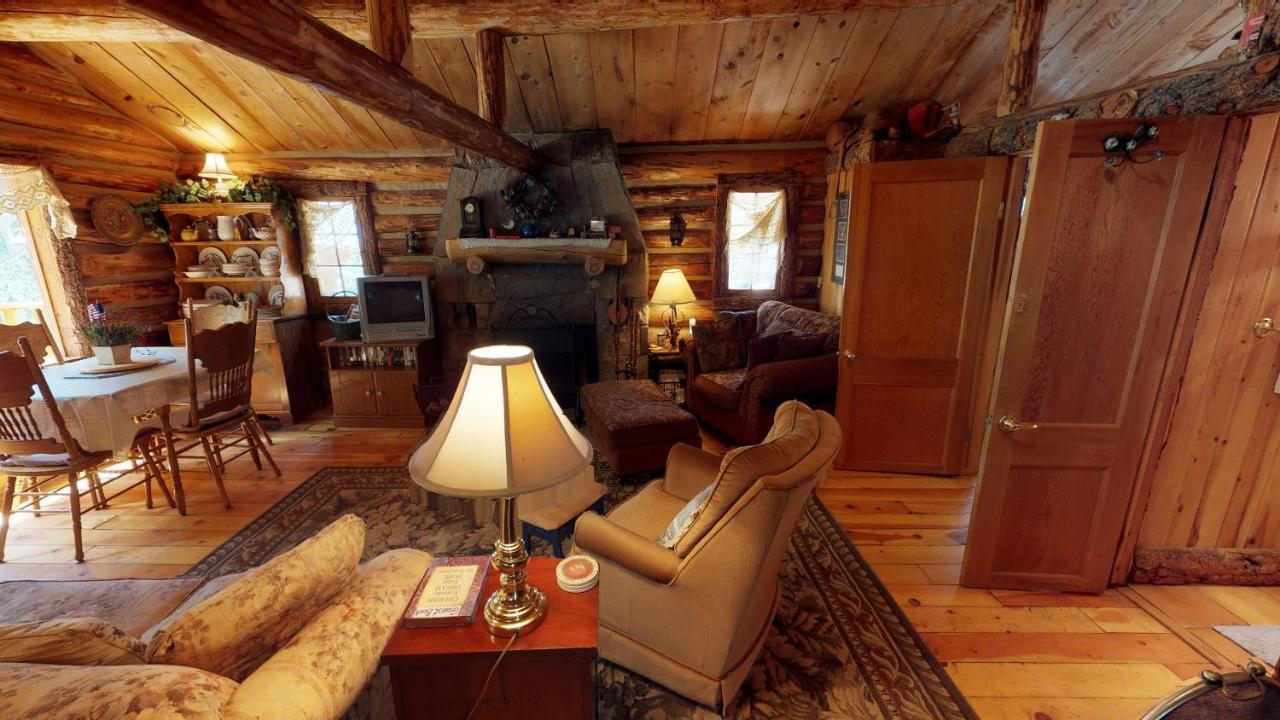 Cabin By The Creek With High Speed Wifi Red River Extérieur photo